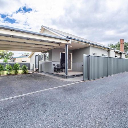 South Dubbo Hideaway - Pet Friendly Exterior foto