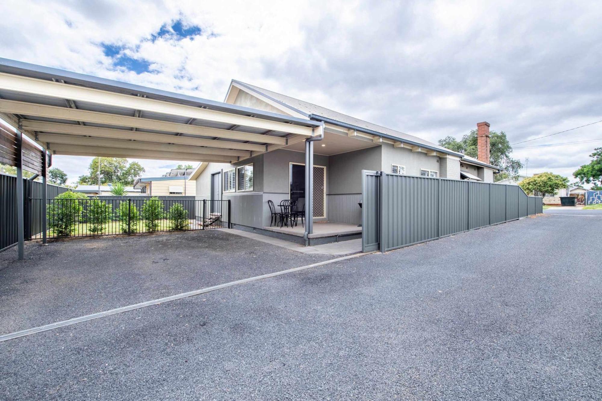 South Dubbo Hideaway - Pet Friendly Exterior foto